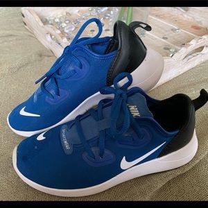 Nike Little Boys Size 1